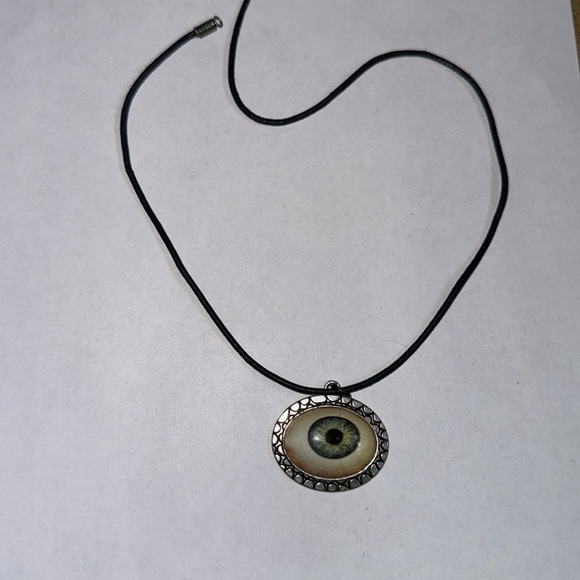 Eye necklace - Picture 2 of 6